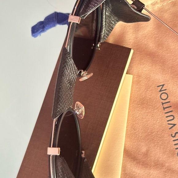 100% Authentic Louis Vuitton Sunglasses Rare - Picture 5 of 9